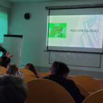 uczniowie na wykładzie