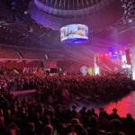 ludzie na hali forum