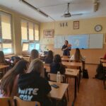 uczniowie w czasie zajęć