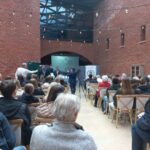 uczniowie na wykładzie