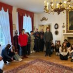 uczniowie w domu Mehhofera