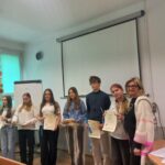 uczniowie zwycięzcy konkursu